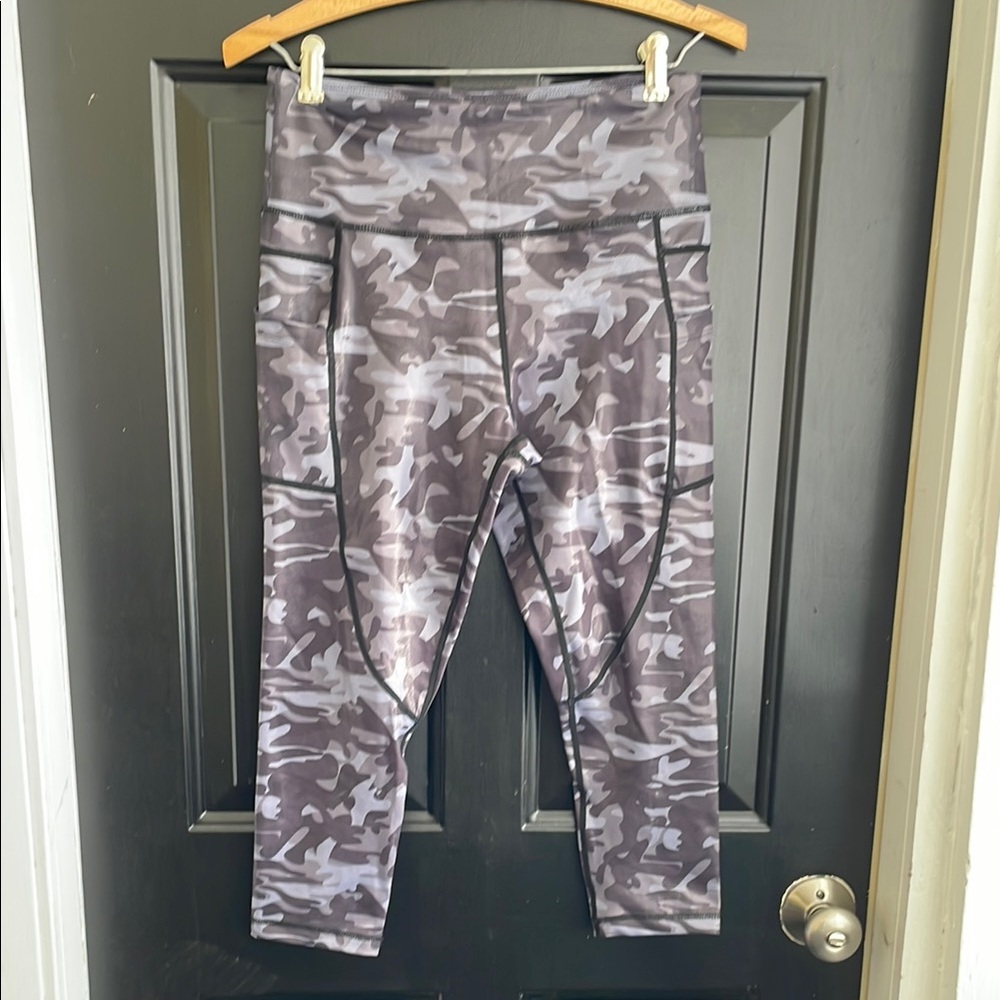 ZYIA Gray Camouflage Leggings High Waist Performance